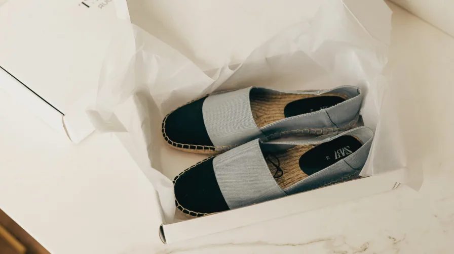 How to Pack Shoes for Moving?